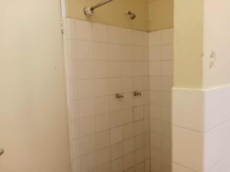 1 Bedroom Property for Sale in Bloemfontein Free State